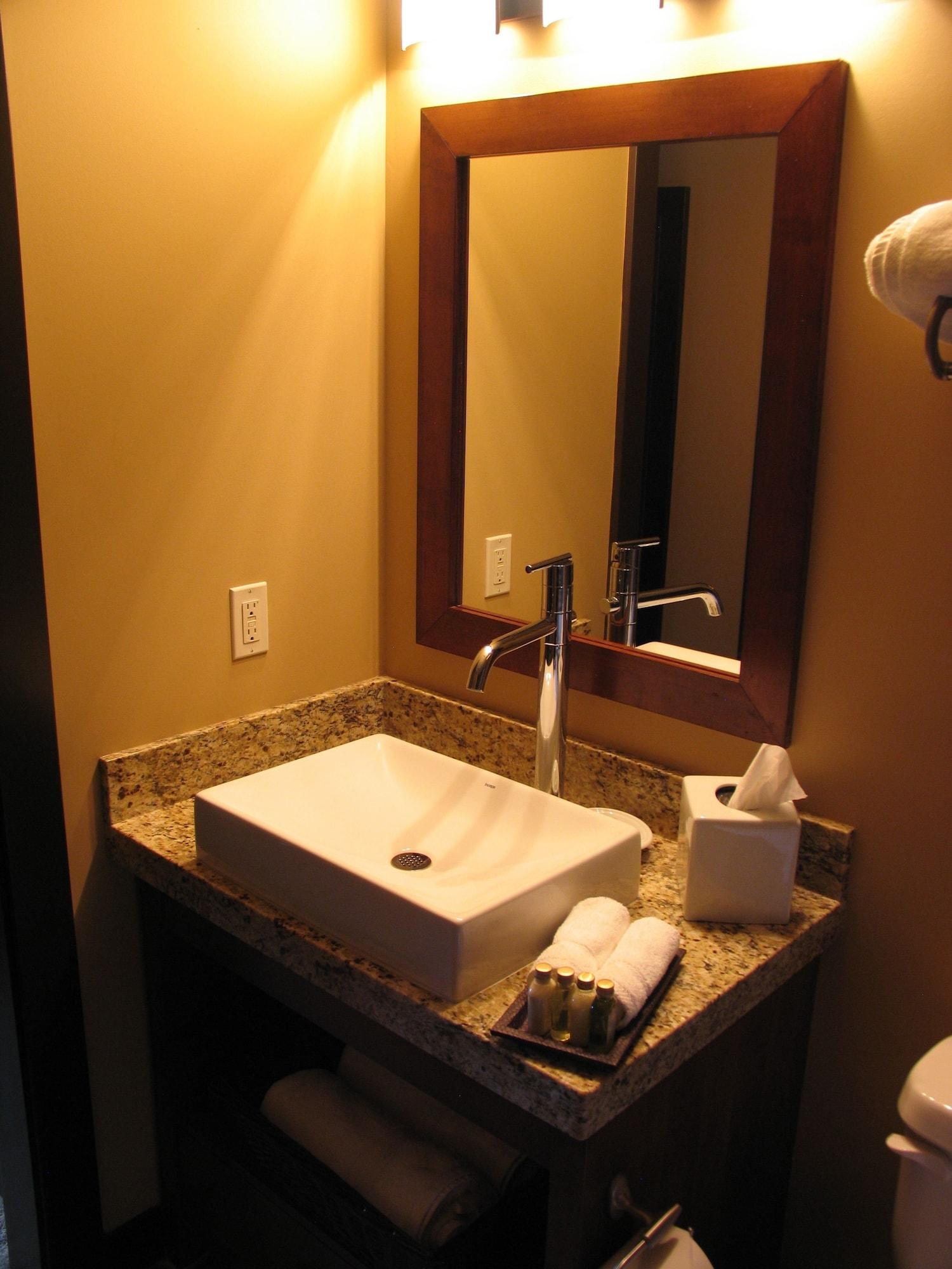Silver Creek Lodge Canmore Dış mekan fotoğraf