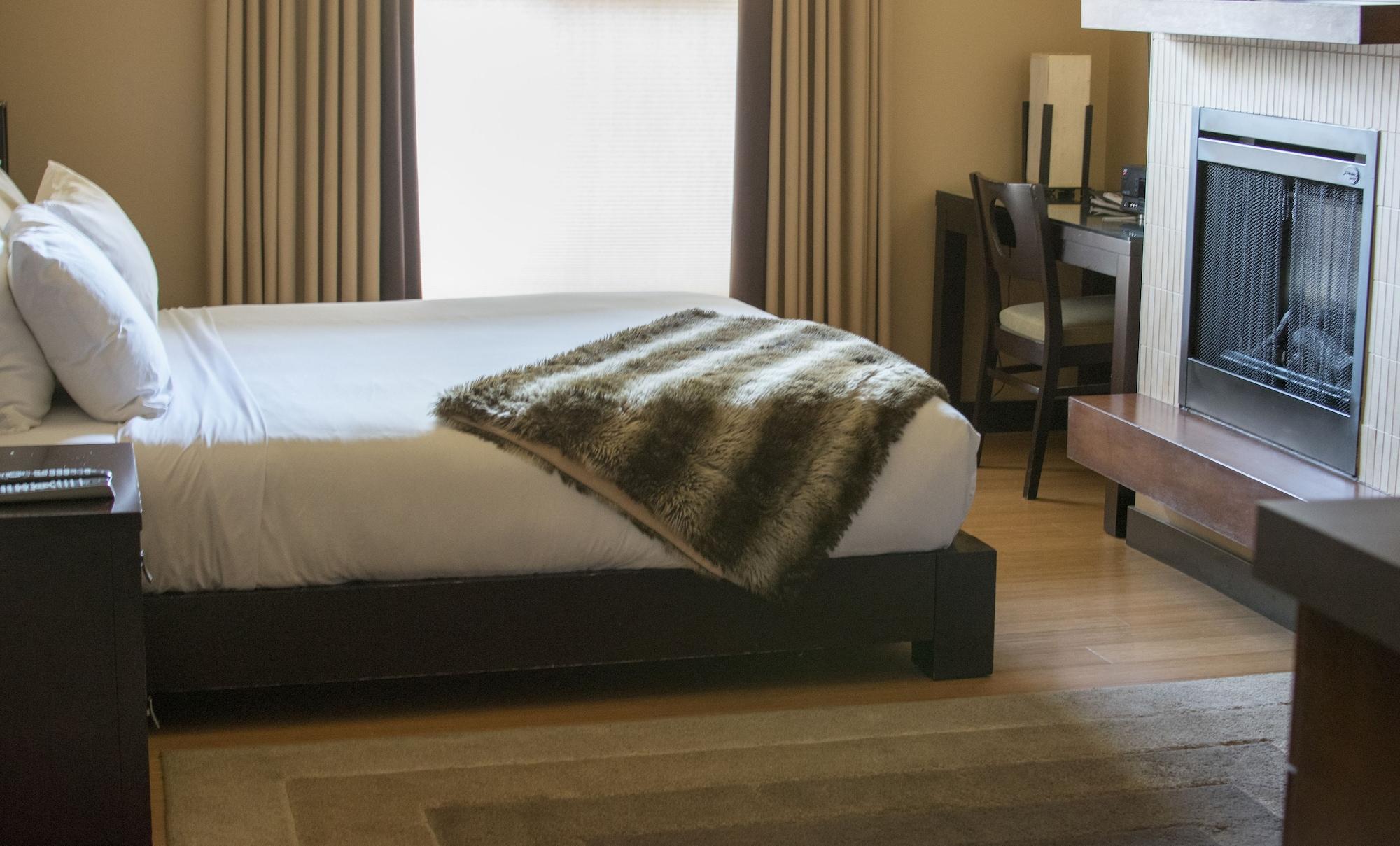 Silver Creek Lodge Canmore Dış mekan fotoğraf
